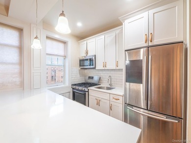 Forest Hills living at its finest. This bright one-bedroom - photo 4