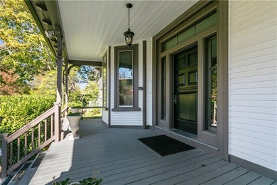 **Charming Historic Condominium in the Heart of Newport** - photo 6