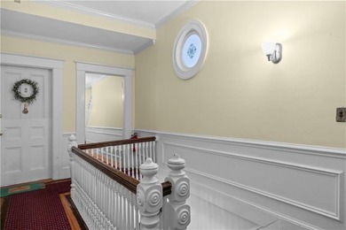 **Charming Historic Condominium in the Heart of Newport** - photo 9