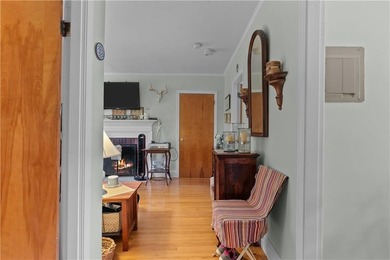 **Charming Historic Condominium in the Heart of Newport** - photo 10