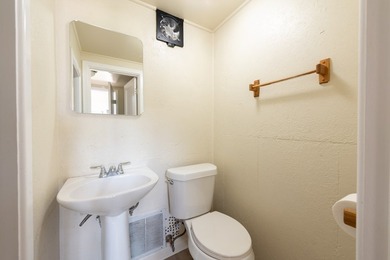 RENOVATED AND MOVE-IN READY WATERFRONT HOME AT LAKE CORPUS - photo 12