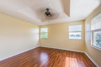 Beautiful Home with lake views in front and back. 2 car garage - photo 13