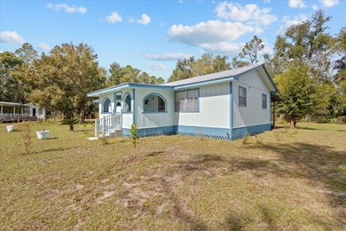 Motivated seller!! Enjoy peaceful living in this charming - photo 4