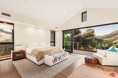 A rare Malibu sanctuary offering the best of both worlds-the - photo 15