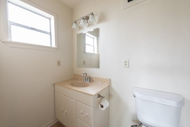 RENOVATED AND MOVE-IN READY WATERFRONT HOME AT LAKE CORPUS - photo 16