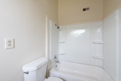 RENOVATED AND MOVE-IN READY WATERFRONT HOME AT LAKE CORPUS - photo 17