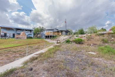 RENOVATED AND MOVE-IN READY WATERFRONT HOME AT LAKE CORPUS - photo 23
