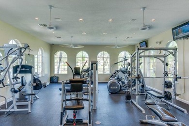 Beautiful Home with lake views in front and back. 2 car garage - photo 23