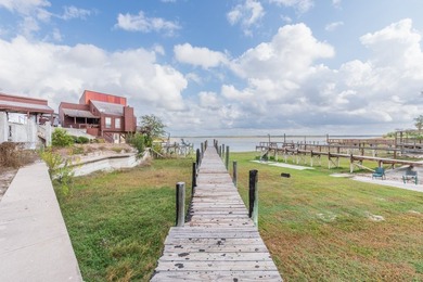 RENOVATED AND MOVE-IN READY WATERFRONT HOME AT LAKE CORPUS - photo 24
