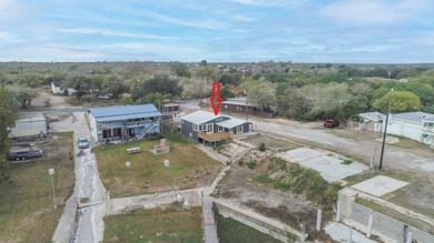 RENOVATED AND MOVE-IN READY WATERFRONT HOME AT LAKE CORPUS - photo 28