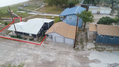 RENOVATED AND MOVE-IN READY WATERFRONT HOME AT LAKE CORPUS - photo 30