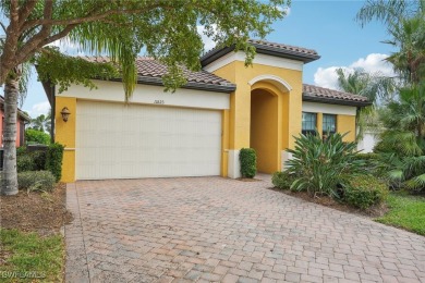 Lake Home For Sale in Fort Myers, Florida