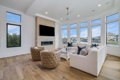 A Modern Waterfront Masterpiece in Destin's Crown Jewel - - photo 41