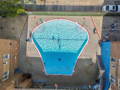 Luxury European renovated apartment- all redone inside from top