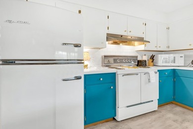 This charming property has character that is above and beyond - photo 10