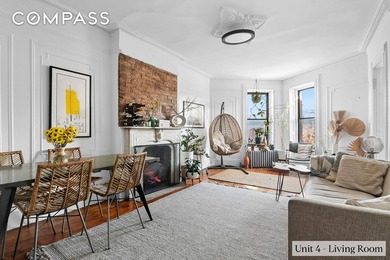DELIVERED VACANT! 4-STORY BROWNSTONE ORIGINAL DETAILS A rare ~3 - photo 1