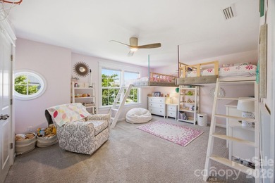 Welcome home to this beautifully upgraded 4-bedroom, 3-bathroom - photo 18