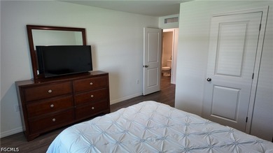 Welcome to this beautiful 3-bedroom, 2-bathroom 2024-built home - photo 21