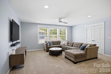 Welcome home to this beautifully upgraded 4-bedroom, 3-bathroom - photo 22