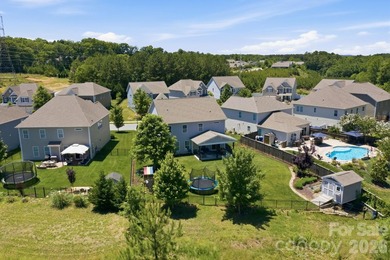 Welcome home to this beautifully upgraded 4-bedroom, 3-bathroom - photo 31