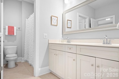 Just gorgeous - This immaculate, and move-in-ready home in the - photo 31