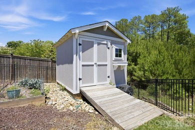 Welcome home to this beautifully upgraded 4-bedroom, 3-bathroom - photo 33