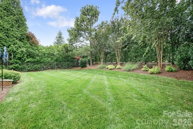 Just gorgeous - This immaculate, and move-in-ready home in the - photo 38
