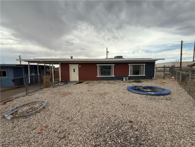 Classic home in the Heart of Henderson in close proximity to