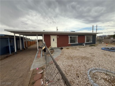 Classic home in the Heart of Henderson in close proximity to