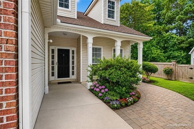 Move-In Ready Ranch in an Unbeatable Location! Welcome to this - photo 2