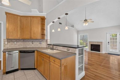 Move-In Ready Ranch in an Unbeatable Location! Welcome to this - photo 10