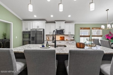 Centrally locatedpletely renovated. Built for the life you - photo 17