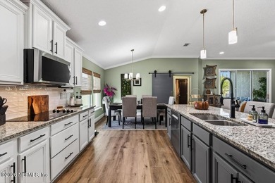 Centrally locatedpletely renovated. Built for the life you - photo 19