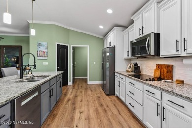 Centrally locatedpletely renovated. Built for the life you - photo 22