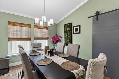 Centrally locatedpletely renovated. Built for the life you - photo 27