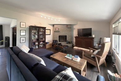 Nice Ranch home on spacious private corner lot in excellent - photo 12