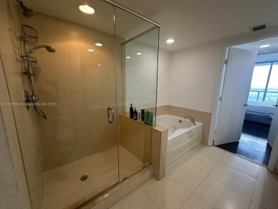 INVESTMENT OPPORTUNITY! APARTMENT RENTED TO AN EXCELLENT TENANT