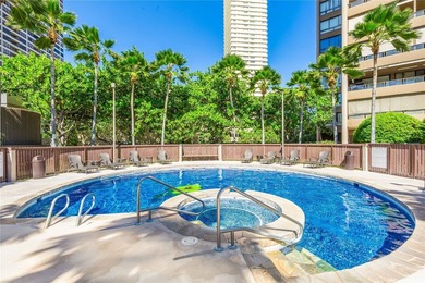 Royal Iolani is ideally situated right next to the prestigious - photo 17