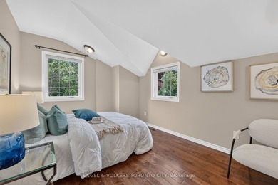 Beautifully Designed Alpine-Inspired 2-Storey Home Steps From - photo 31