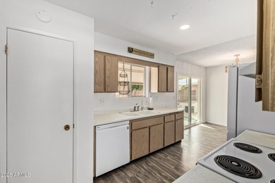 Welcome to this adorable 2-bedroom home in the popular Sun City! - photo 13