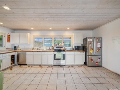 Experience the best of North Shore living in this charming 2 - photo 13