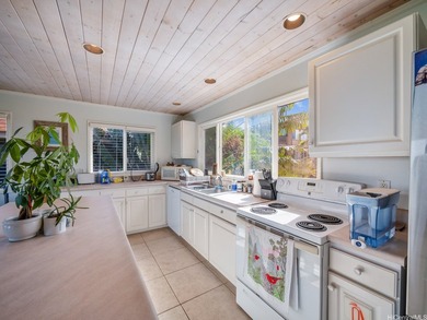 Experience the best of North Shore living in this charming 2 - photo 20