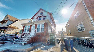 Baisley Pond  Townhome/Townhouse Sale Pending in Jamaica New York