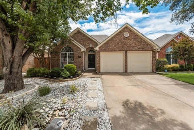 STUNNING and ADORABLE 3BR 2 baths one story home nestled in the - Lake Home For Sale in Irving, Texas