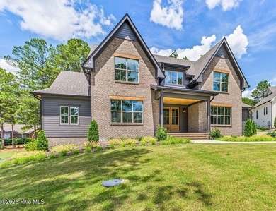 Exceptional new construction. As you step inside, your eyes are - photo 3