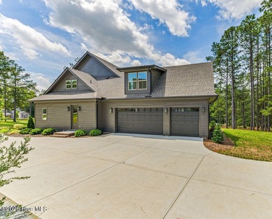 Exceptional new construction. As you step inside, your eyes are - photo 7