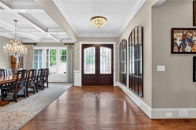 Experience refined estate living in this exceptional all-brick - photo 4