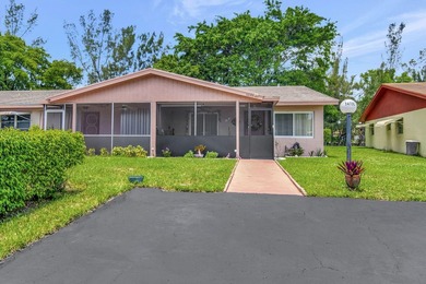 Comfort and convenience in this desirable 55+ Delray Villa Plat - photo 1