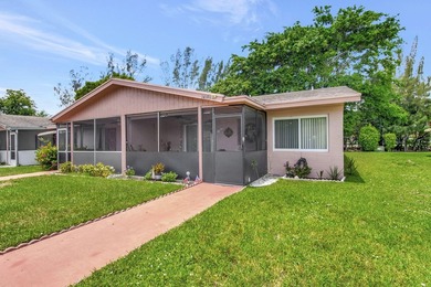 Comfort and convenience in this desirable 55+ Delray Villa Plat - photo 3