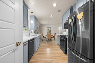Discover this fully remodeled 3-bedroom, 2-bath home just - photo 11